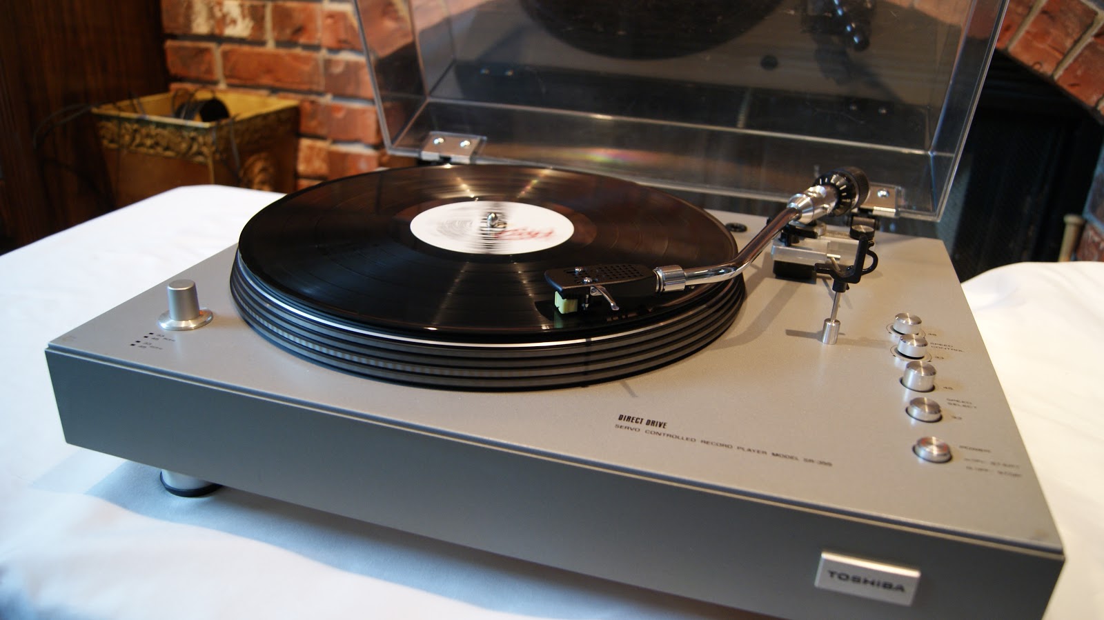 Audioless Winnipeg Group! Toshiba SR355 Turntable