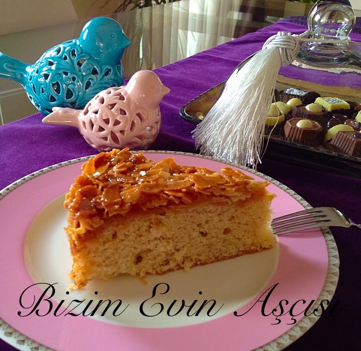 Ballı Bademli Kek