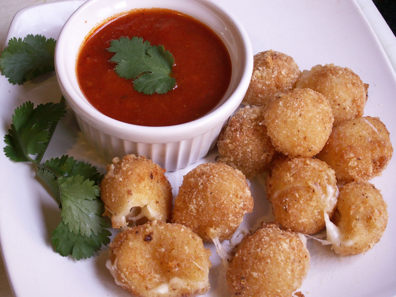 Mom, What's For Dinner? Fried Mozzarella With Marinara
