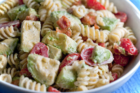 BLT pasta salad, noodles, avacado, tomato, bacon, mayo, vinegar, sugar, mustard, cider vinegar, apple cider vinegar, sour cream, salt, pepper, shredded lettuce, spiral noodles, elbow noodles