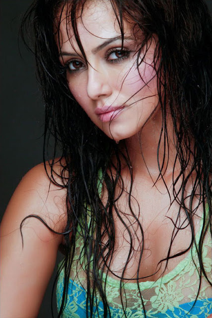 Sana Khan Hot Wet Pics