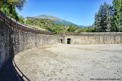 Anfiteatro arena romana di Susa