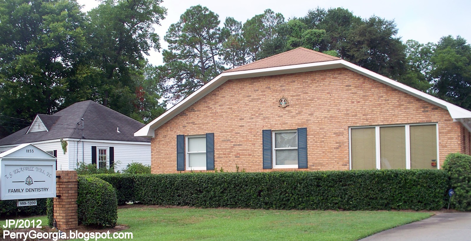 PERRY Houston Restaurant Hotel Dr.Hospital Attorney Bank Fire