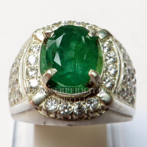 Cincin Batu Permata Emerald