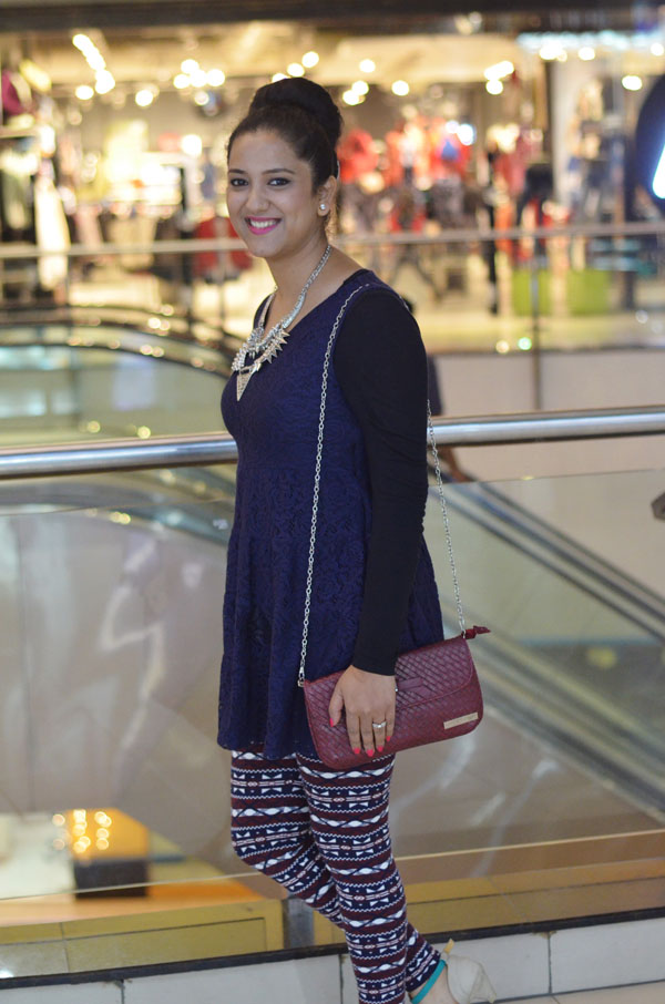 How to style your summer dresses in Fall and winter Style short dress in fall and Winter with Leggings