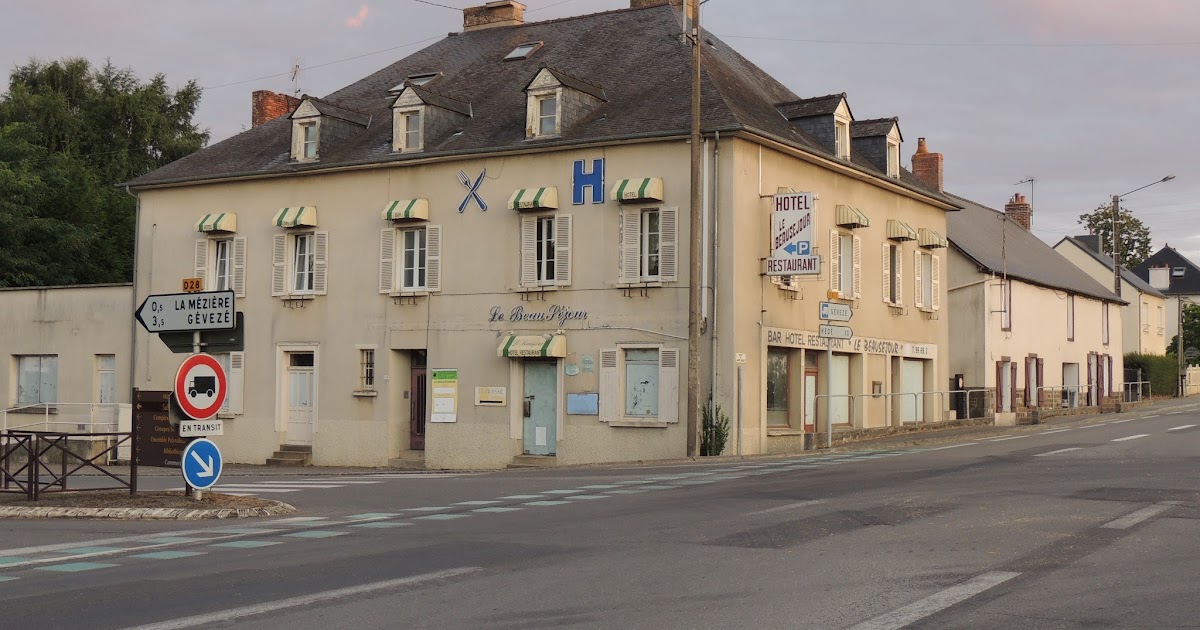 Rennes, Un Toit c'est Un Droit ! La Mézière l'hôtel le Beauséjour