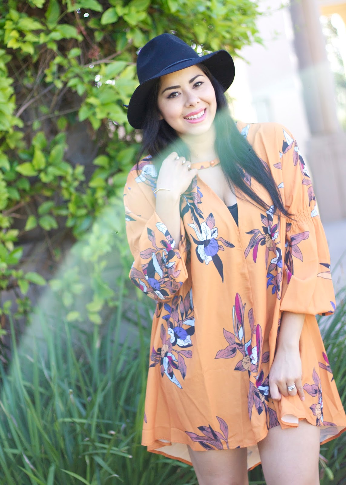 Boho Vibes Latina Blogger, Latina Fashion Blogger, MExican Fashion Blogger, Free People Fall Dress, Fall Florals
