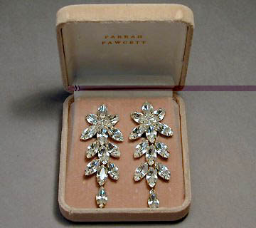 wedding veilsclass=bridal jewellery