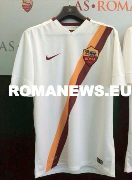 AS+Roma+14-15-Away-Kit.jpg
