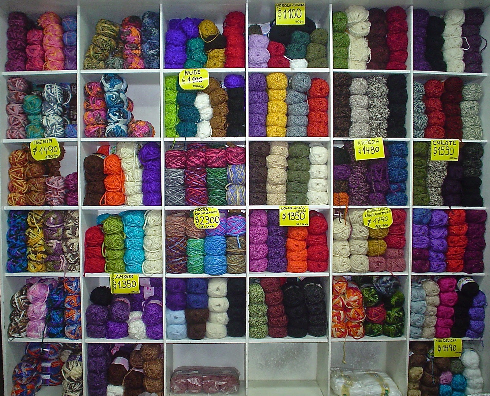A Year With Two Summers Yarn Stores in Viña del Mar