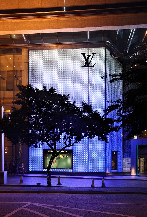 Louis Vuitton on X: A sensorial escape. Each with their own