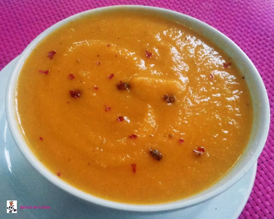 Crema De Calabaza Al Toque De Pimienta Rosa
