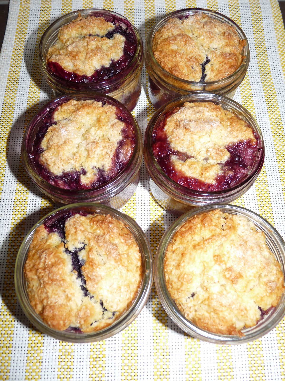 BlueberryPeach Cobbler ala Mason Jar