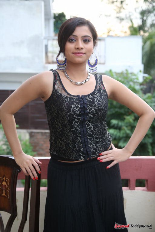 image galaxy: Actress-Priyanka-In-Black-Dress-Hot-Photos