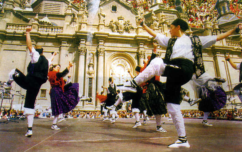 ¿Quieres bailar conmigo? Bailes regionales.