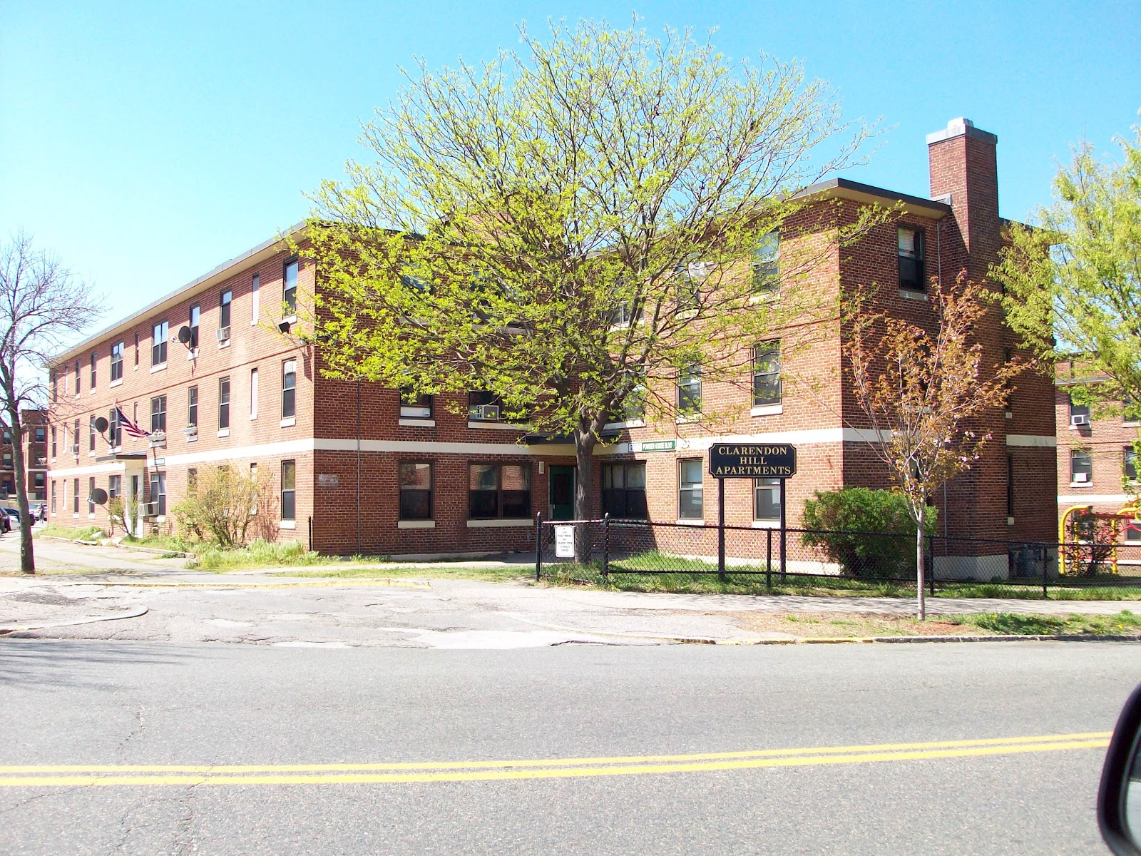 Social Contexts of Education Clarendon Heights in 2012