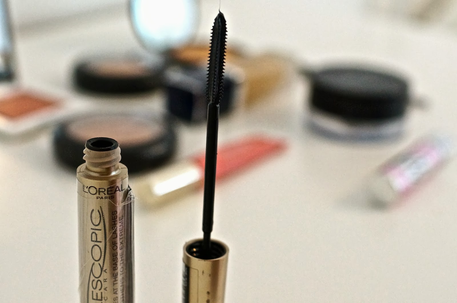 Emtalks L'Oreal Telescopic Mascara Review; Mini Mascara Guide