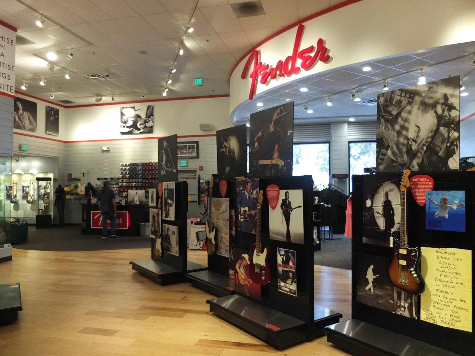 My Tummy's diary California Road Trip Day 13 Fender guitar factory