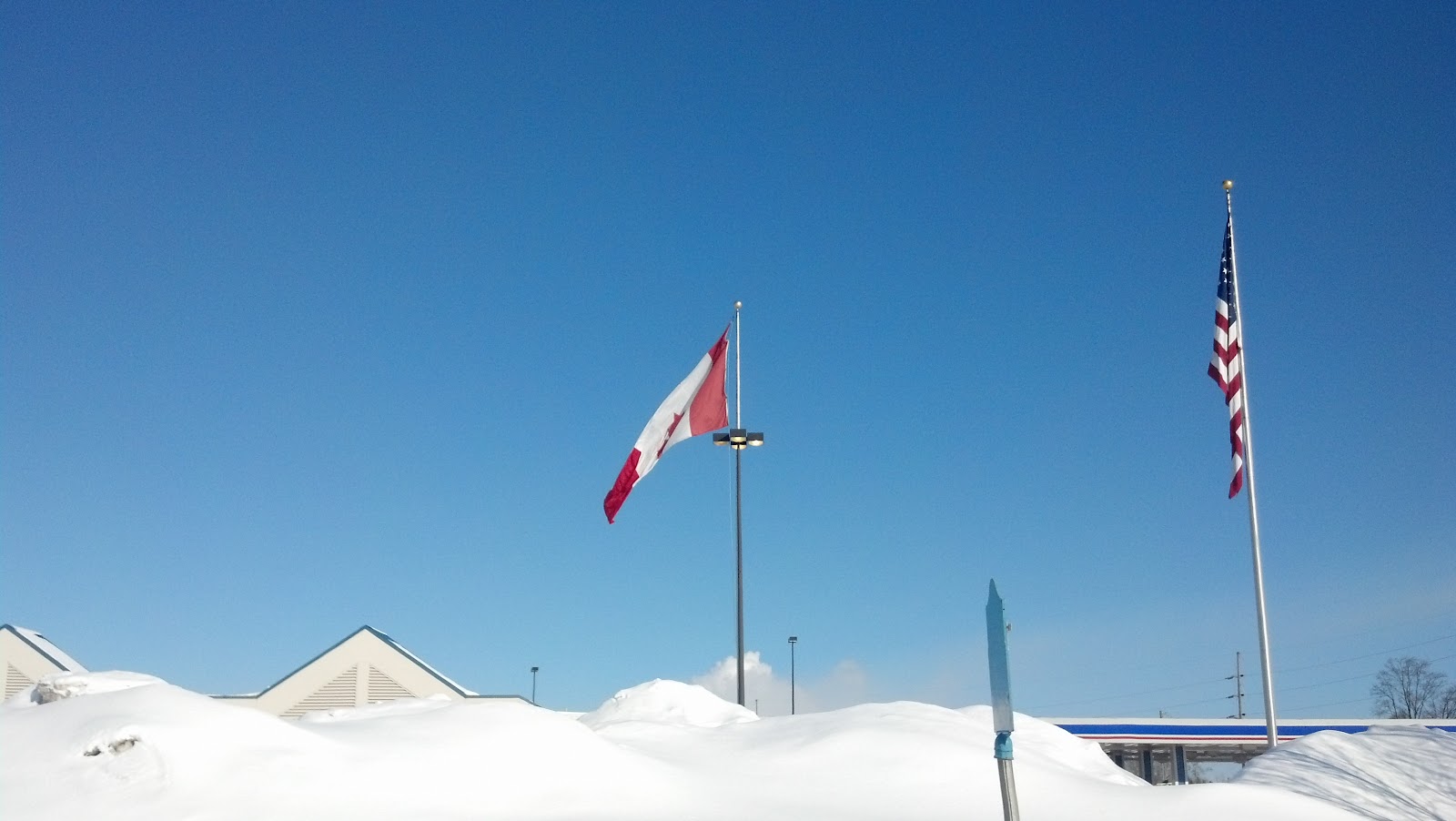 Should You Take Your Flags Down for the Winter? FlagRunners