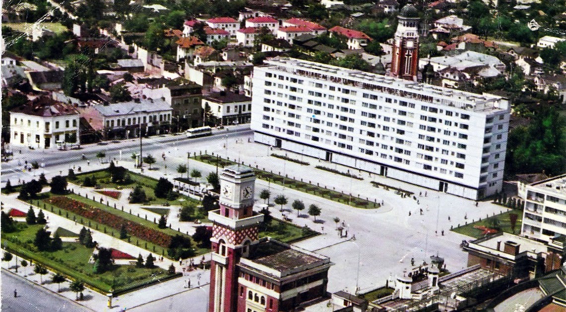 Vederi de demult Ploiesti, Piata Centrala, 1966