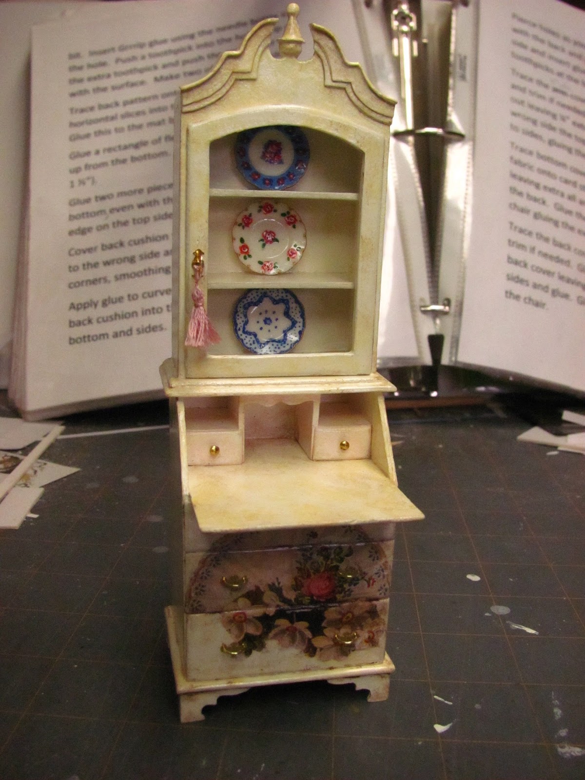 Dollhouse Miniature Furniture Tutorials 1 inch minis October 2012