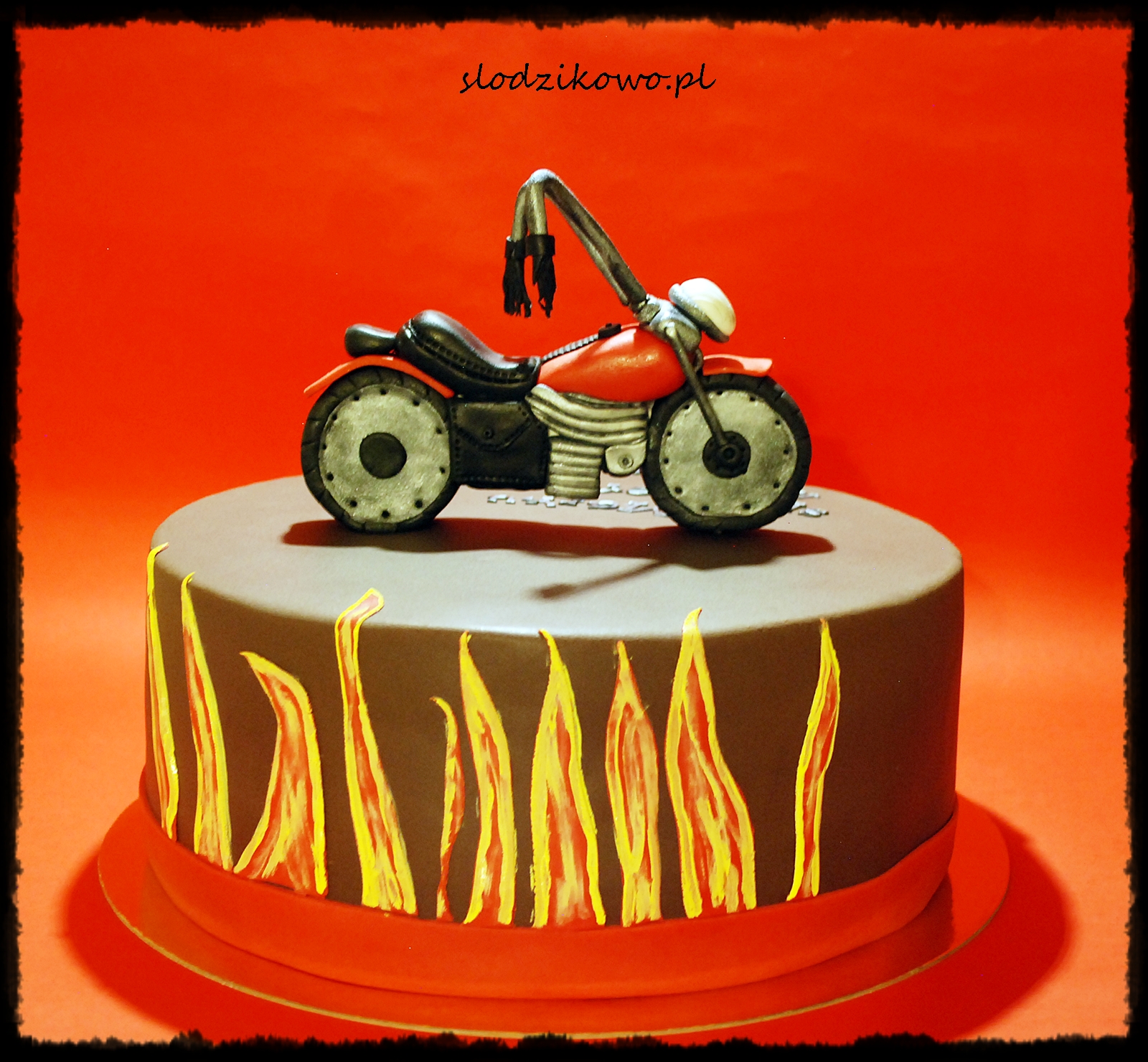 Słodzikowo Tort z motorem