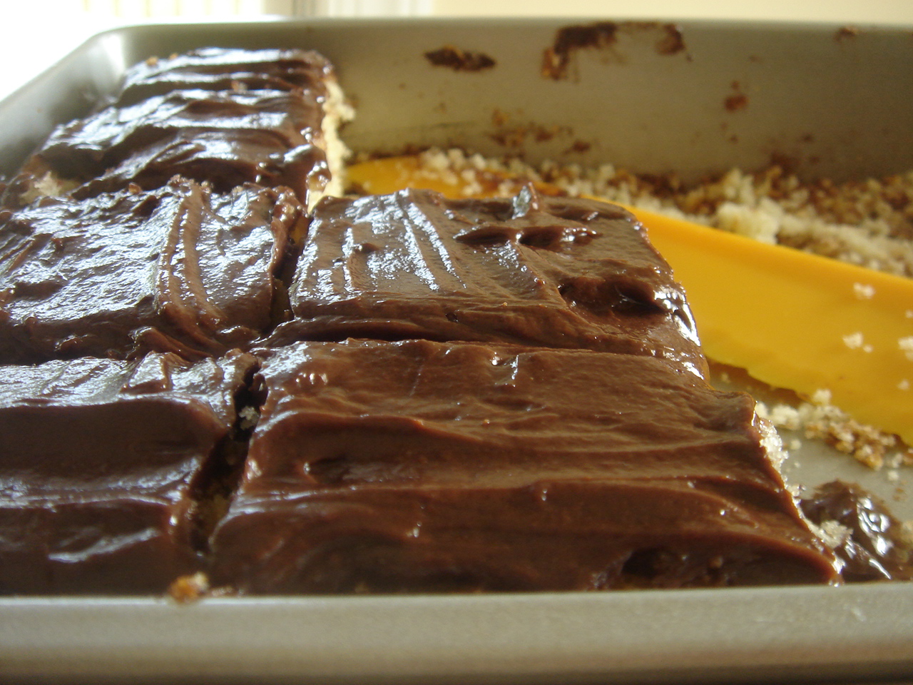 Got Cake Yellow Cake With Chocolate Frosting