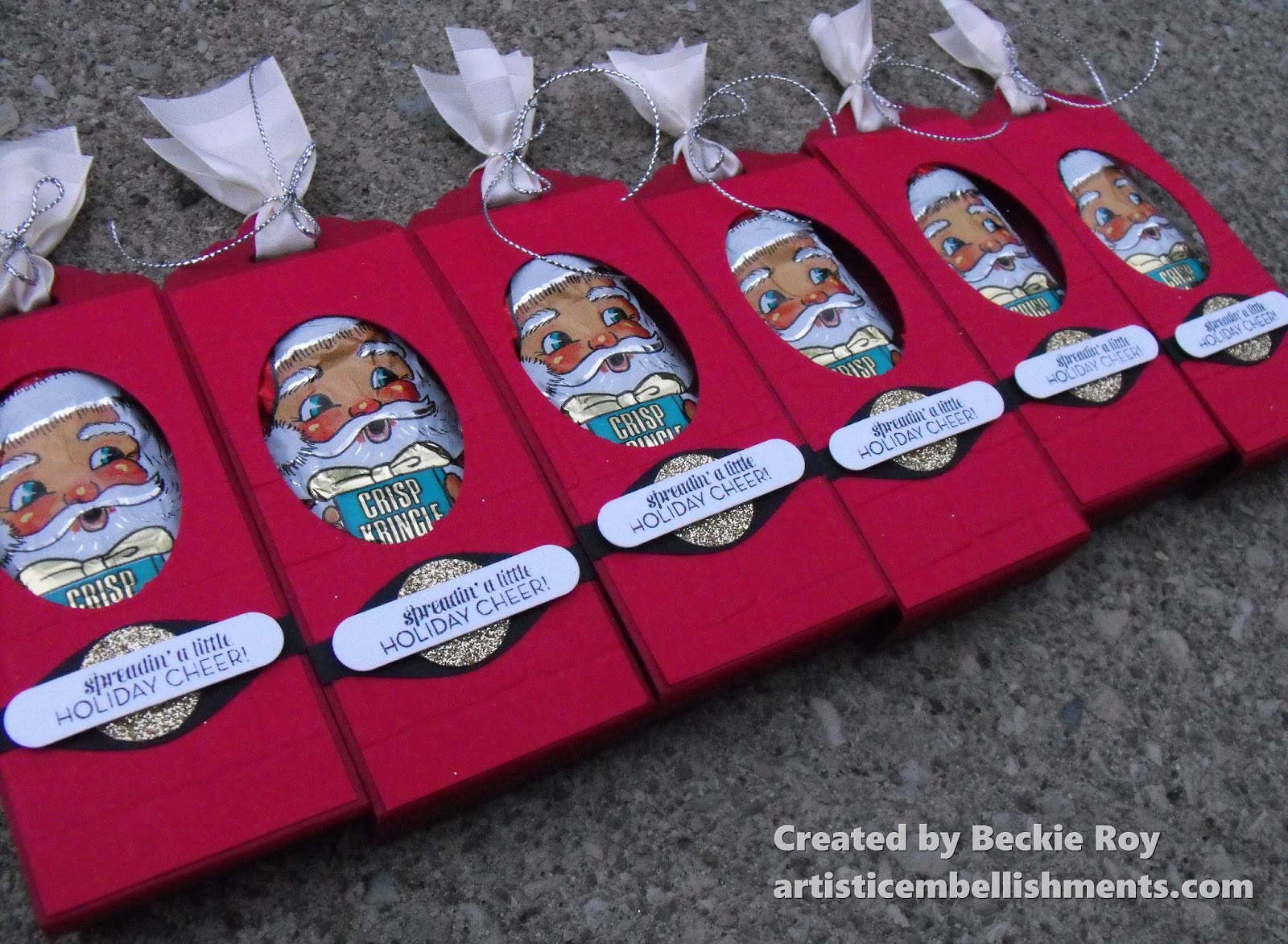 Artistic Embellishments Scallop Tag Topper Crisp Kringle Treat Holder