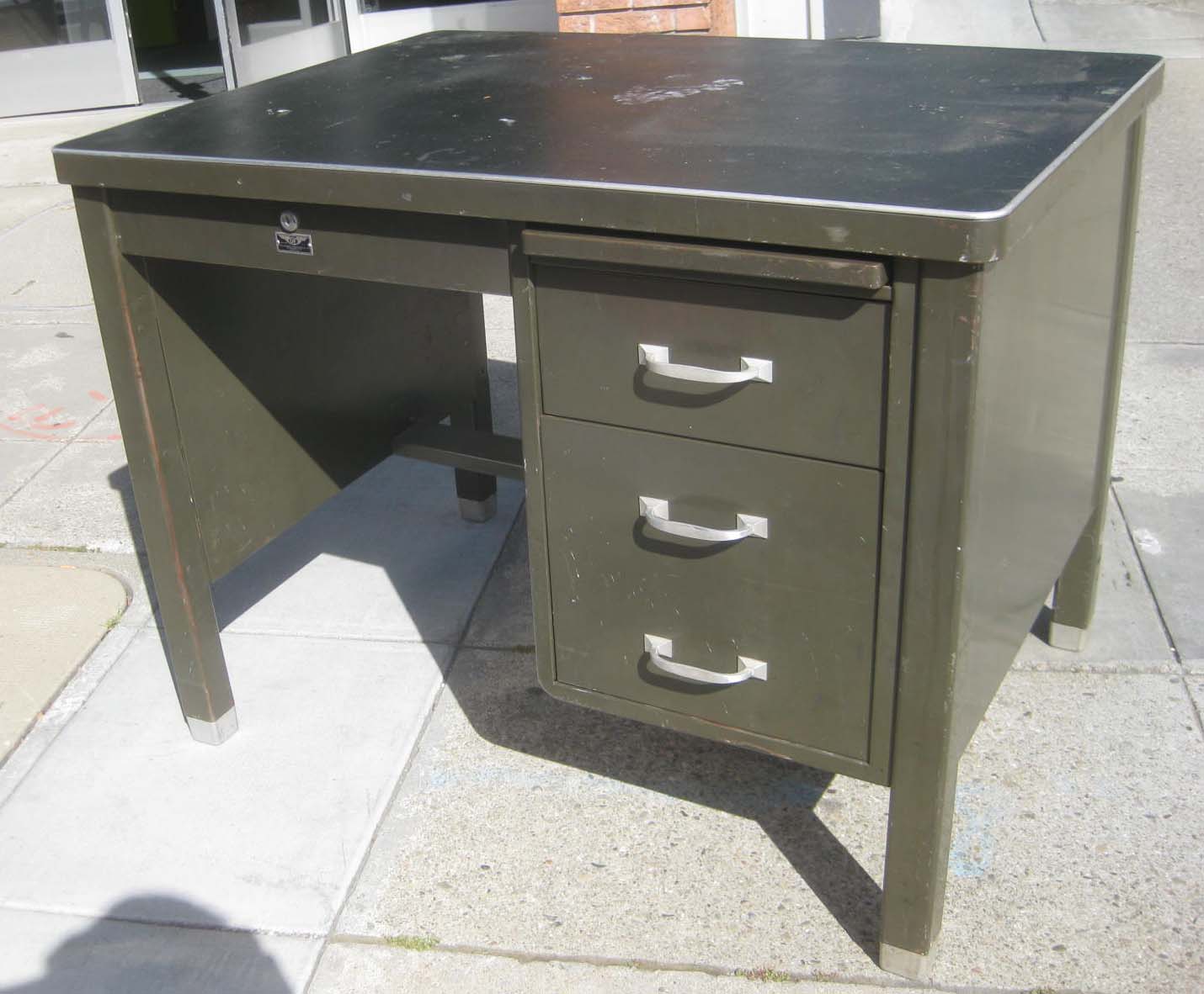 UHURU FURNITURE & COLLECTIBLES SOLD Classic Metal Student Desk 65