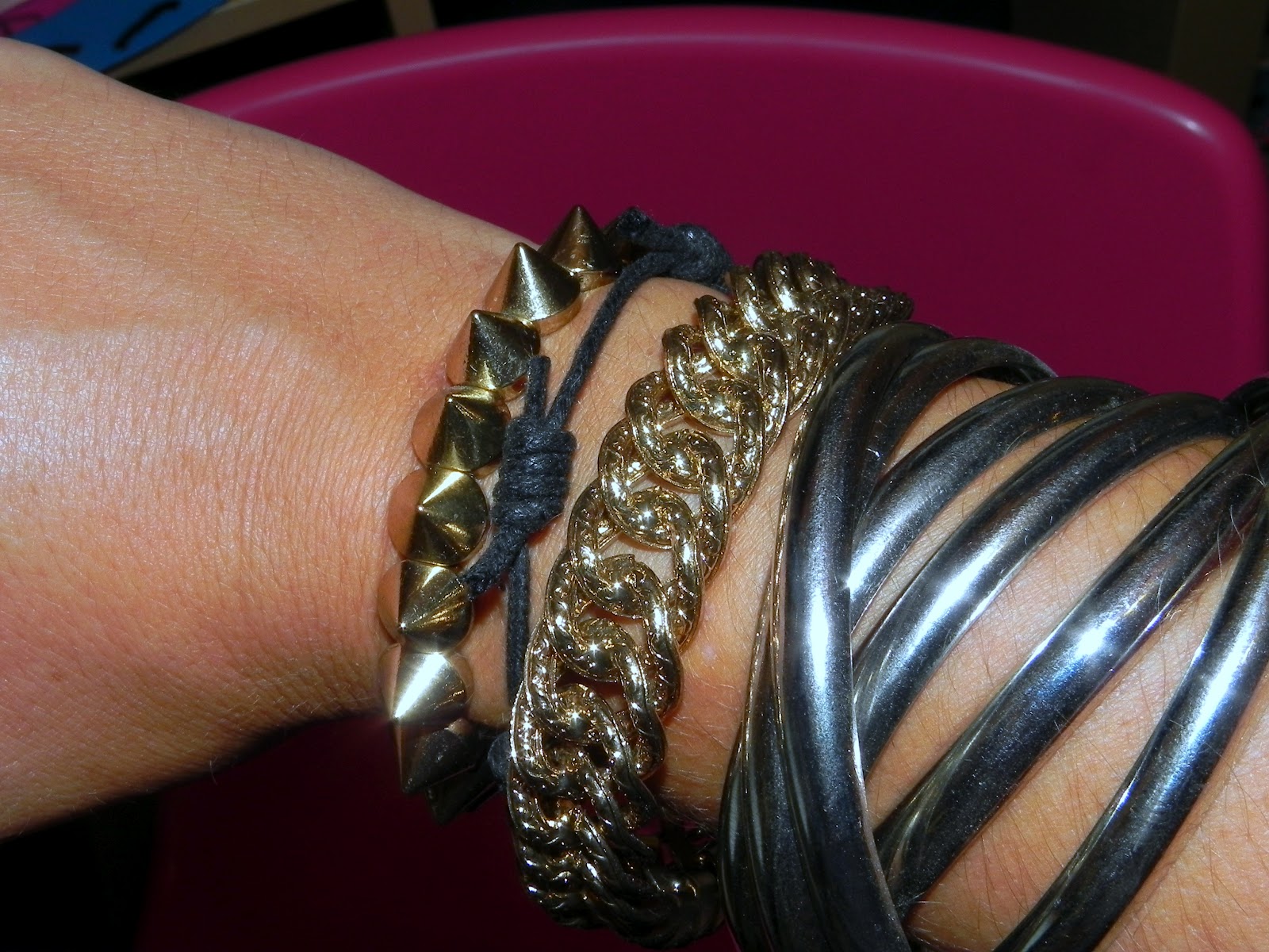 Smart n Snazzy DIY Barbed Wire Bracelet