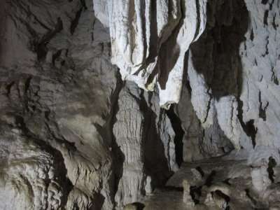 Misteri Gua Tak Berujung Di Lembah Baliem [ www.BlogApaAja.com ]