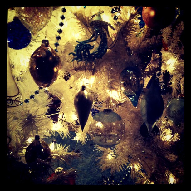 3 mommies Dreaming of Christmas