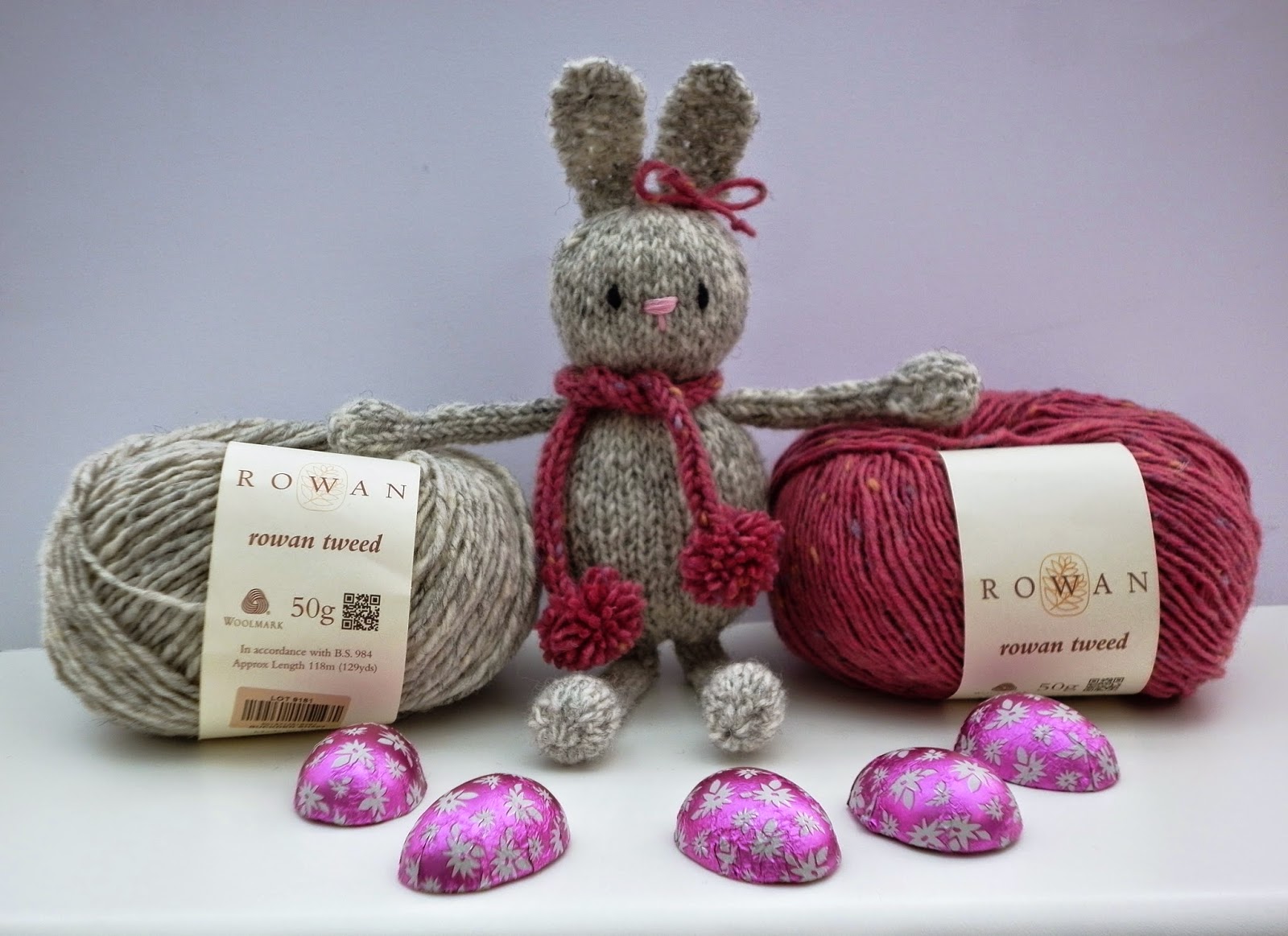 A Free Knitting Pattern Knitted Easter Bunny