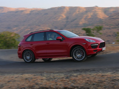 2013 Porsche Cayenne GTS