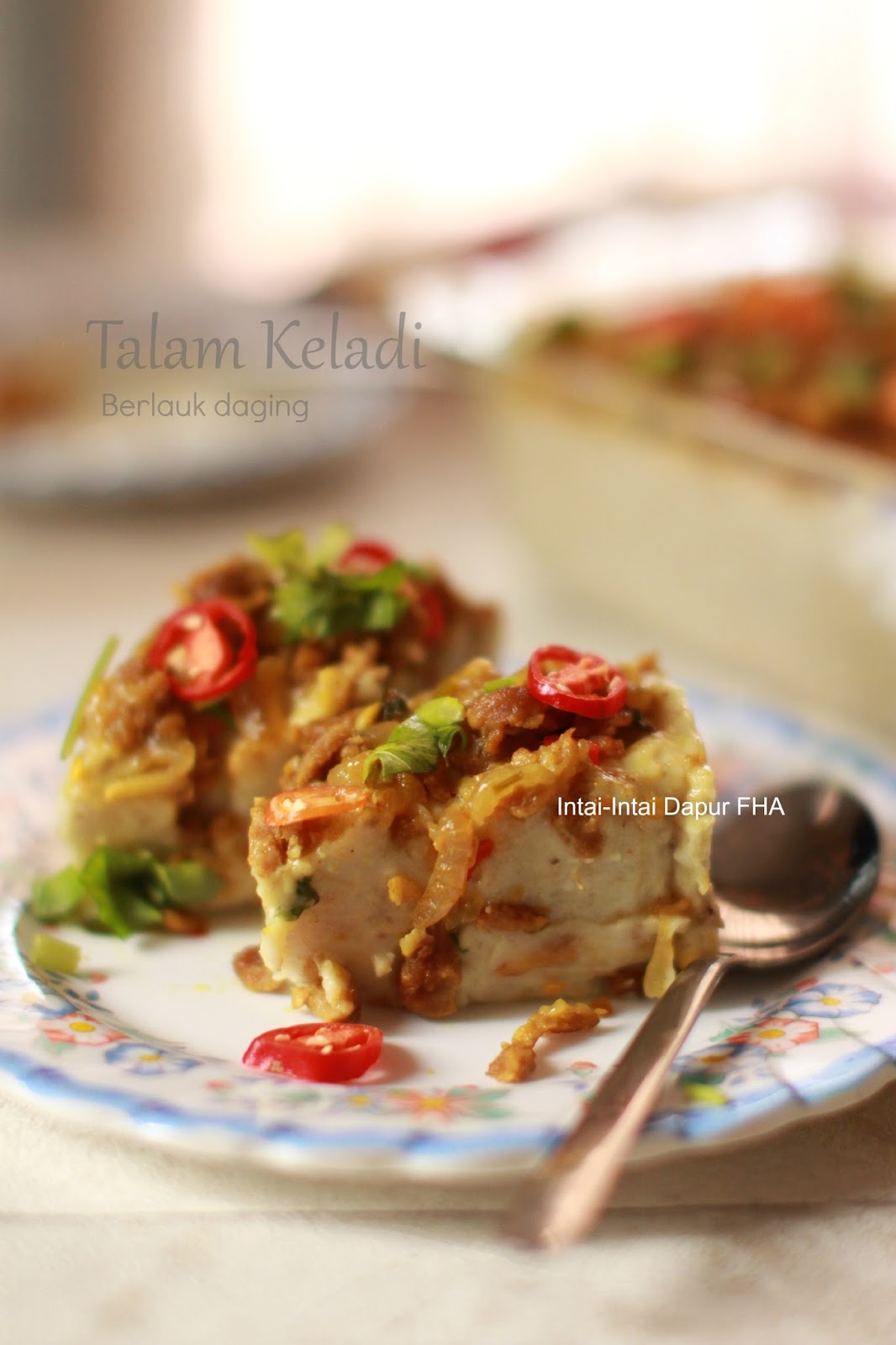 Fha Selemak Santan Talam Keladi Berlauk Daging Nyum Nyum