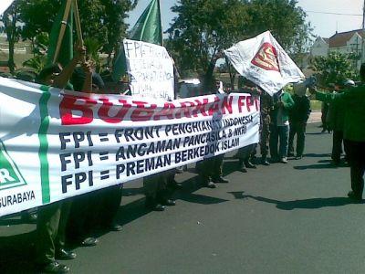 R E S O N A N S I Pembubaran Organisasi Masyarakat Dalam Negara Kesatuan Republik Indonesia