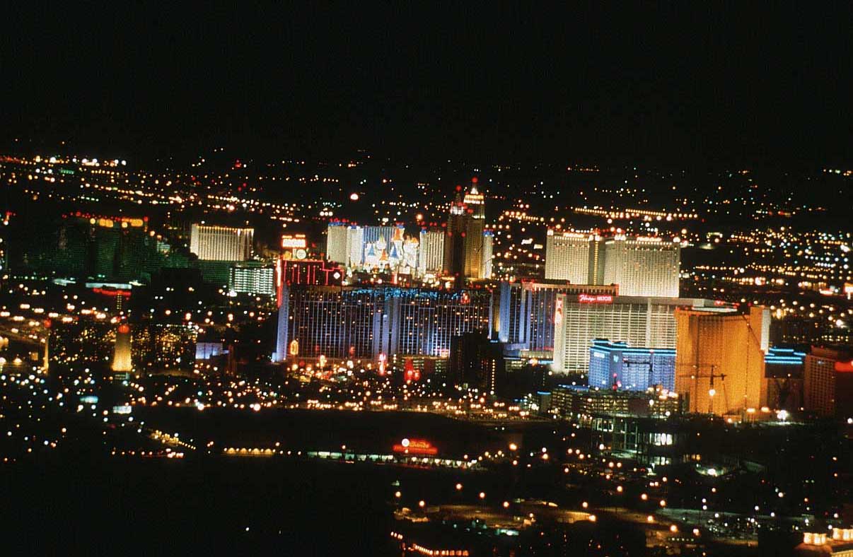 http://1.bp.blogspot.com/-oABzSeI8DWM/UCyzzWXZTVI/AAAAAAAABCk/sZl_0ozO3rU/s1600/las+vegas1.jpg