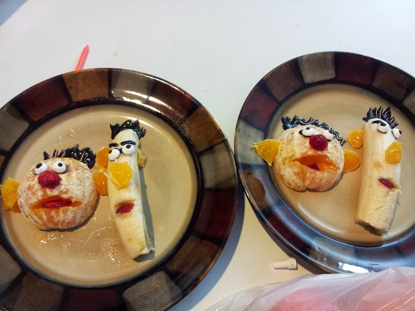 Working Mom Wonders Bert and Ernie Fruit Treats