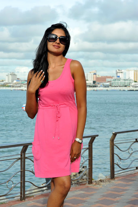 vimalaraman spicy in pink dress unseen pics