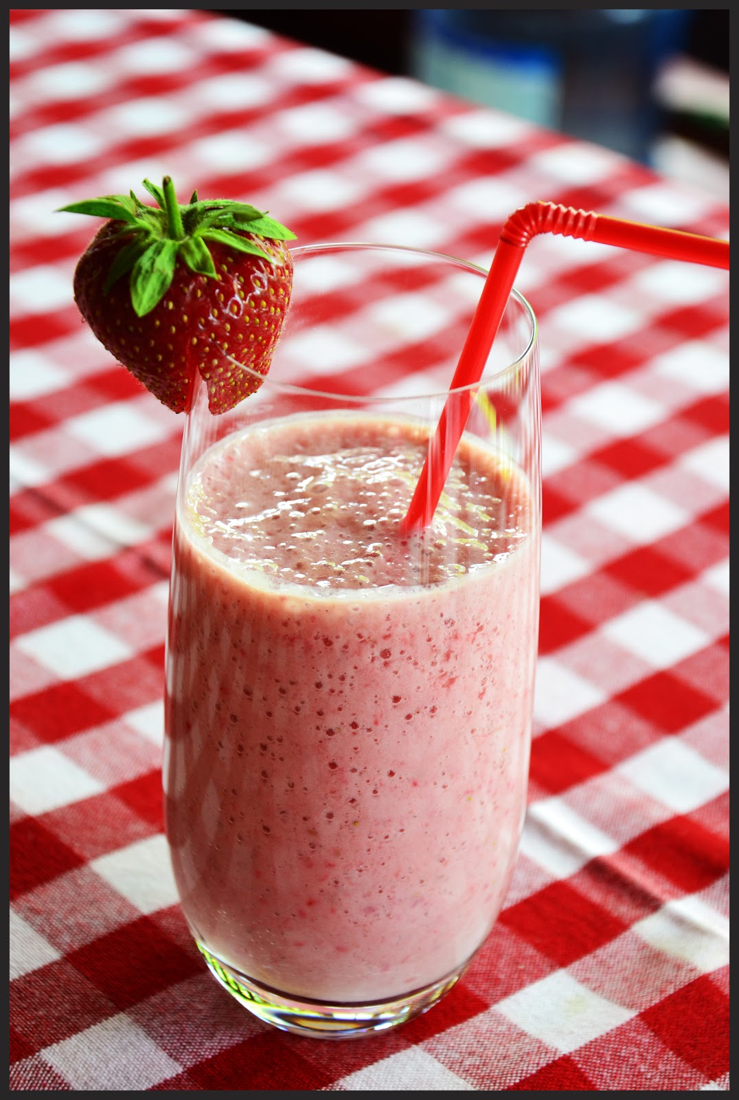 The eccentric Cook RaspberryStrawberry and Banana Smoothie