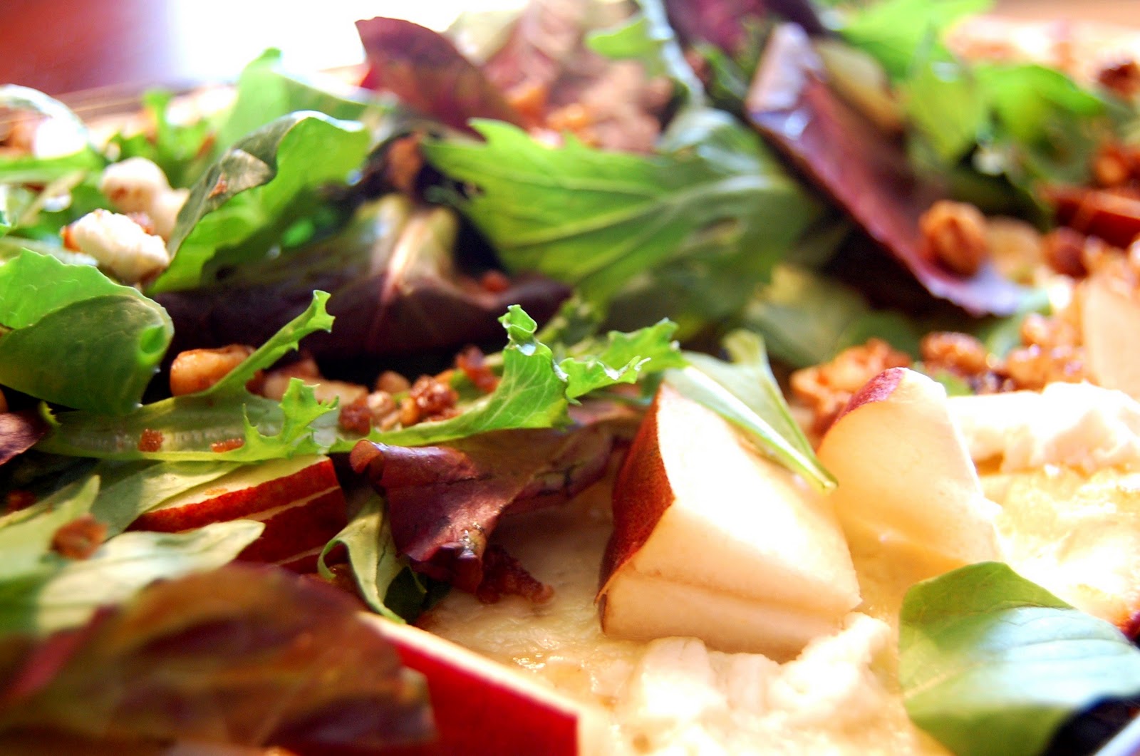 PromiseMe2....and A Lot About Food! Walnut, Pear and Goat Cheese Pizza