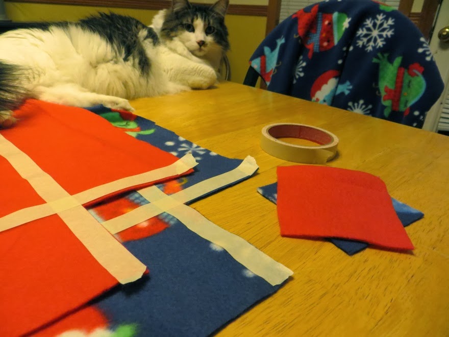 As the World Purrs How to make a Fleece Cat Bed