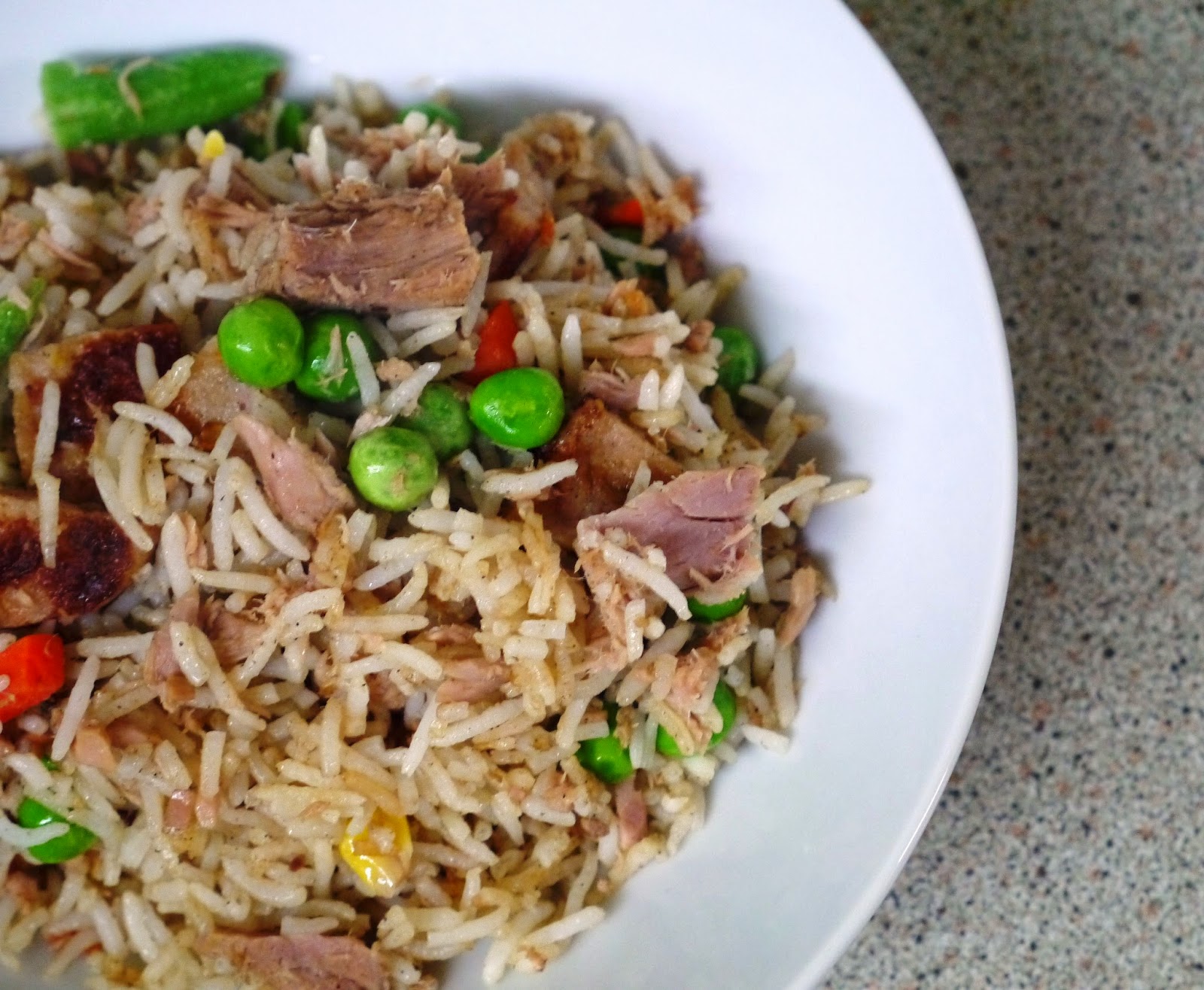 This Muslim Girl Bakes Tuna Fried Rice
