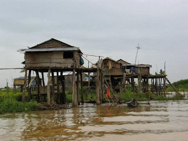 siem-reap-battambang-bateau