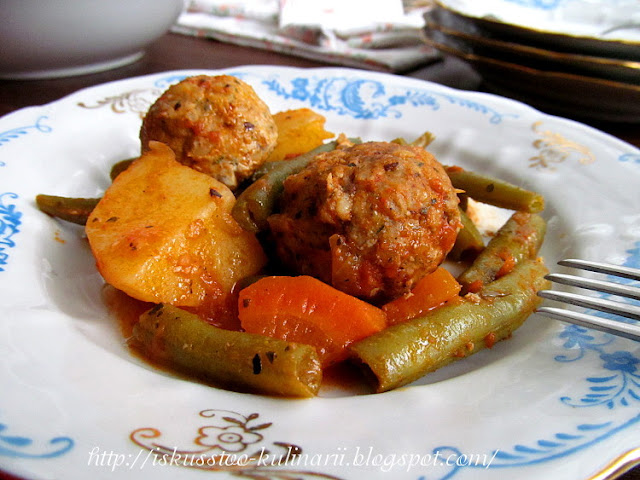 "Sebzeli Köfte" - овощной соус с тефтелями по-турецки