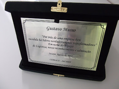 PLACAS DE HOMENAGEM EM AÇO INOX ESCOVADO COM GRAVAÇÃO EM BAIXO RELEVO NO ESTOJO CEBRACE JACAREI-SP