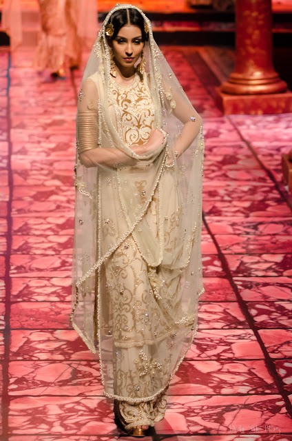 Suneet Varma India Bridal Fashion Week 2013 The Golden Bracelet
