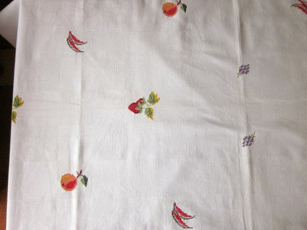 MANTELES A PUNTO DE CRUZ | Manualidades