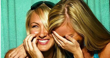 Meme-laughinggirls.jpg