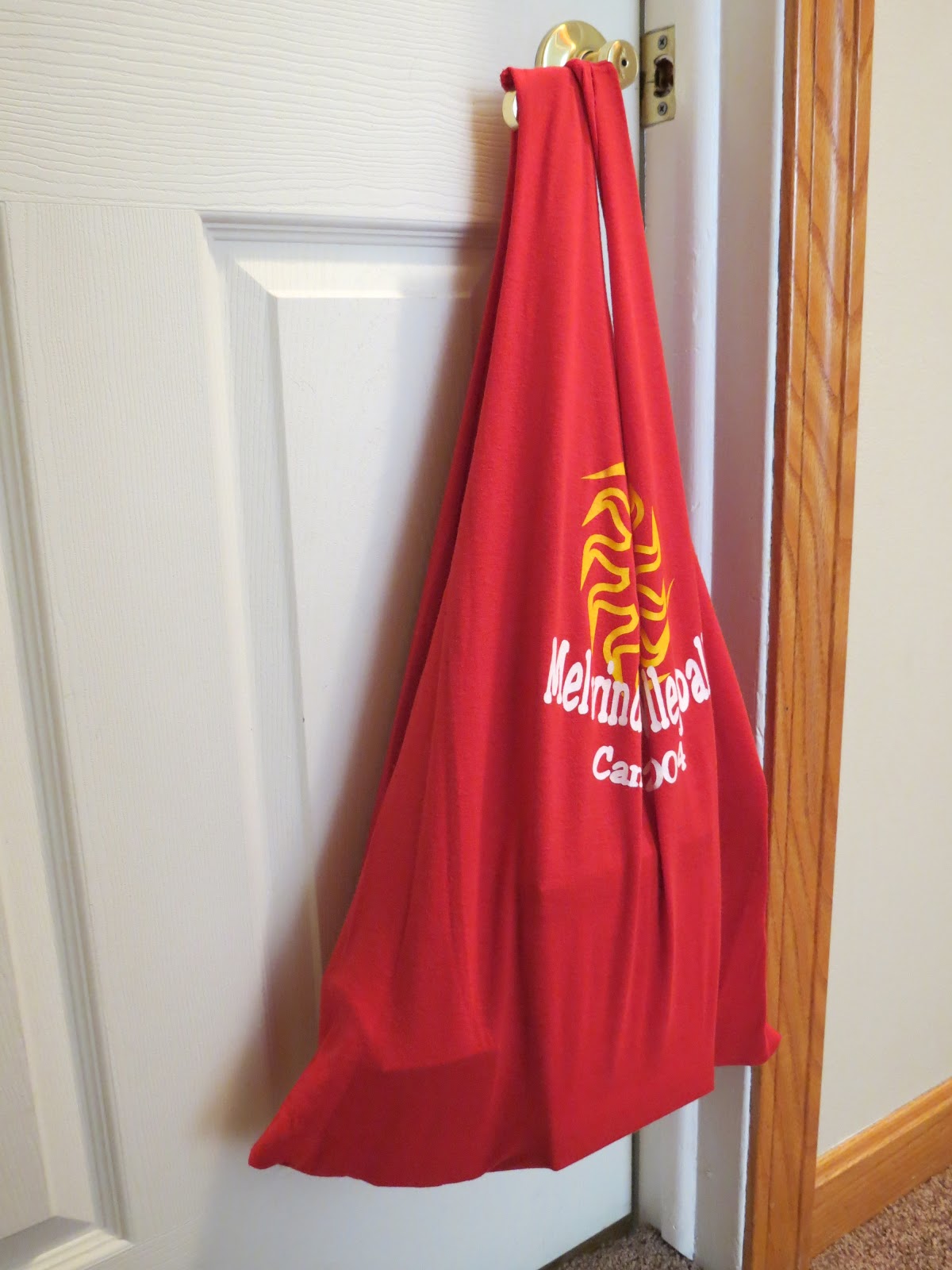 Walks Like Rain Upcycled TShirt DIY Reuseable Shopping Bags